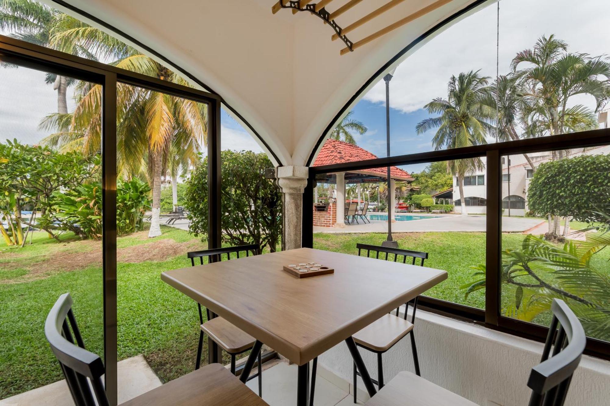 Chic Lagoon Front Villa By Casa Paraiso Cancún Eksteriør billede